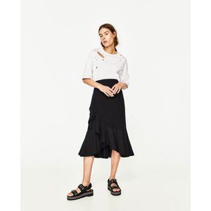 Zara Size S Ruffled Asymmetric Skirt